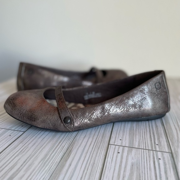 Born Dublin Metallic Brown Leather Mary Jane Flats - Picture 4 of 6